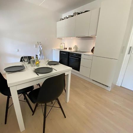 Central Copenhagen Apt With Balcony, Free Parking W Elevator Экстерьер фото